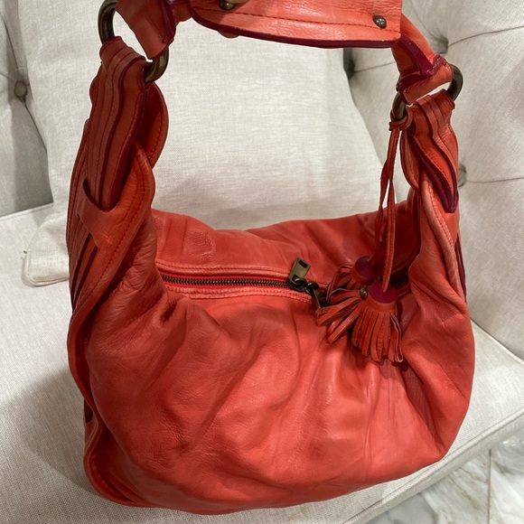 MARC JACOBS RED VINTAGE LEATHER SHOULDER BAG 👛 MADE IN ITALY 16” by 12” by 3” - Picture 6 of 16